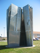 Aluminiumsskulptur af avis